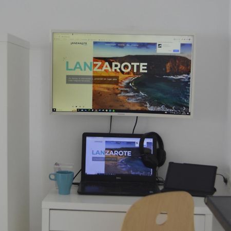 Lava Family Appartement Puerto del Carmen  Buitenkant foto